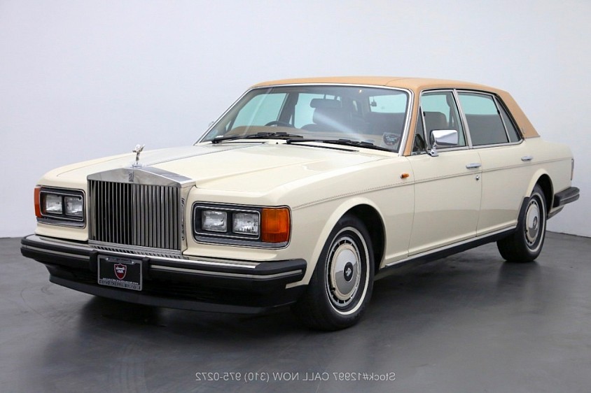 “Vintage” Rolls-Royce Silver Spur